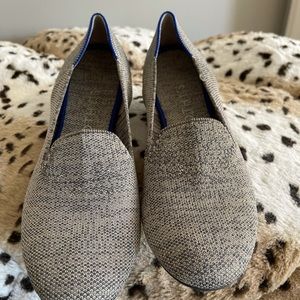 ROTHY’S gray round toe flats